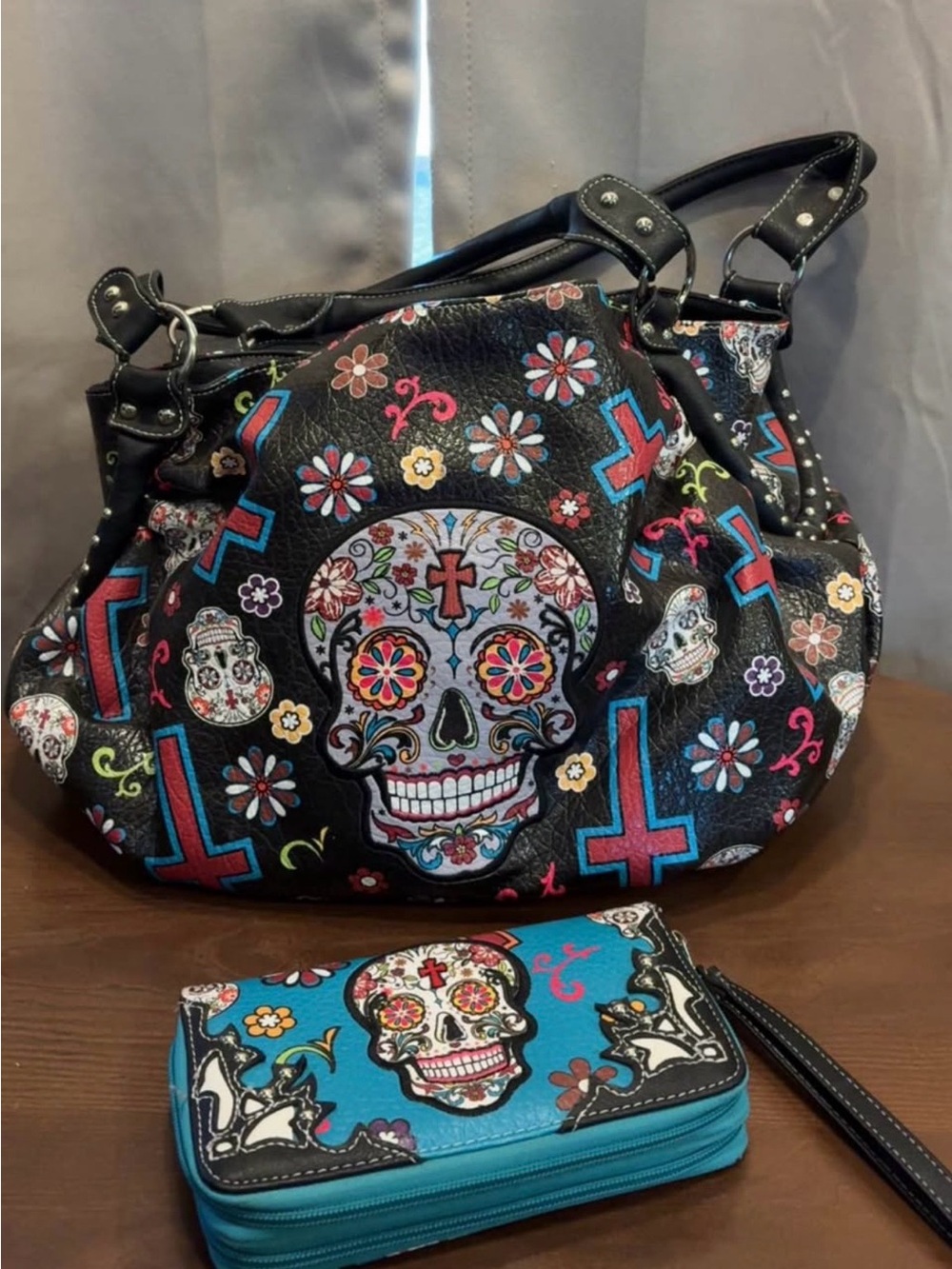 Trendy Cowgirl Black Sugar Skull Tote Bag with Matching Teal Wallet